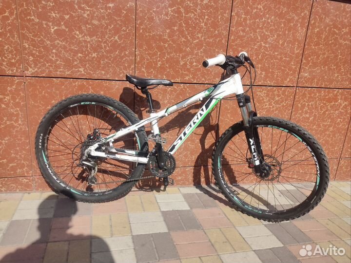 Велосипед горный стрит дерт Stern air 1.0