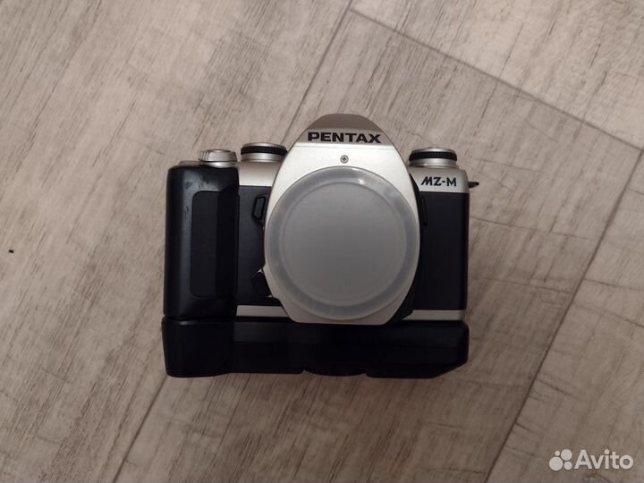 Пленочный фотоаппарат Pentax MZ-M