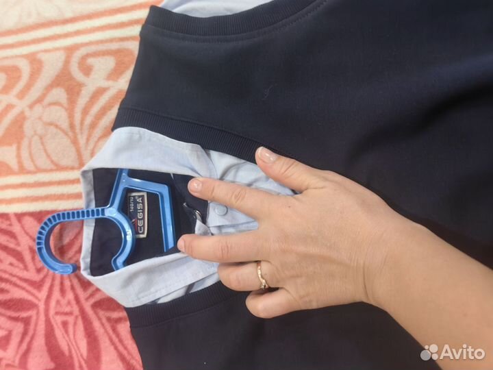 Джемпер обманка на мальчика в отличном состоянии