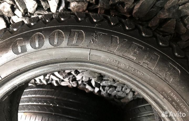 Goodyear Ultragrip Ice Arctic 205/55 R16