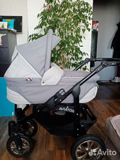 Коляска aviator