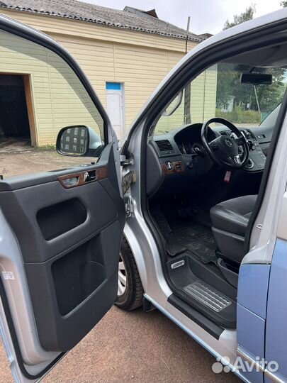 Volkswagen Multivan 2.0 AMT, 2011, 162 000 км
