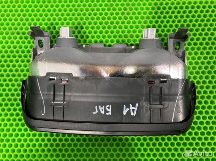 Стоп сигнал Acura Mdx YD1 J35A5 2004