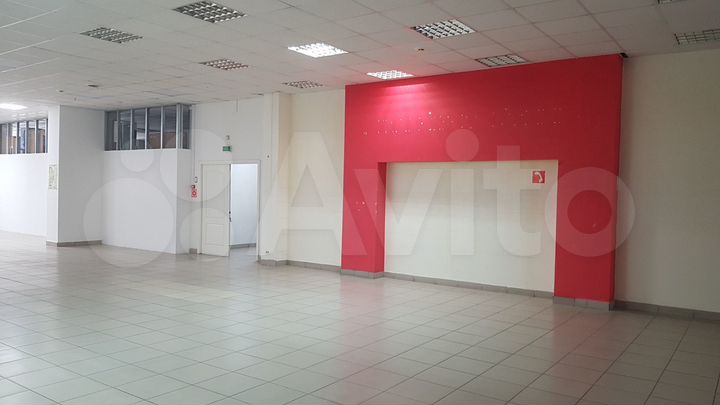 Торговая площадь, 1300 м²