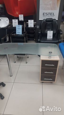 Маникюрный стол (новый)