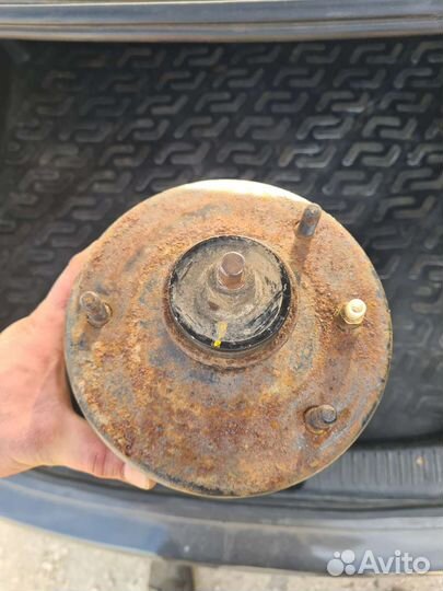 Пневмостойка задняя Land Rover Range Rover