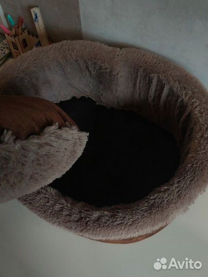 Лежанка для кошек и собак мелких пород
