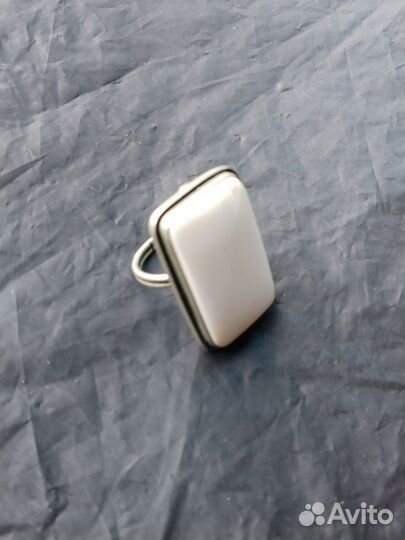 Кольцо с опалом