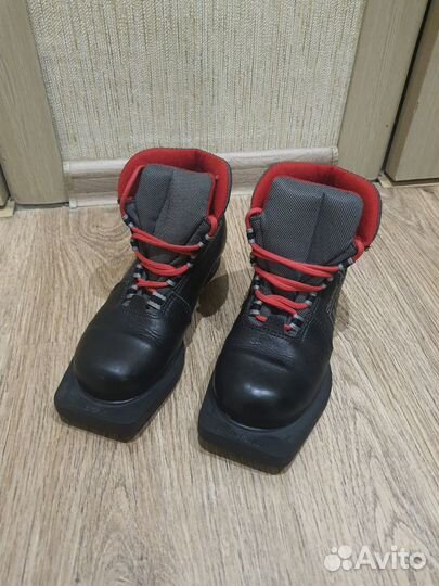 Лыжные ботинки детские 34