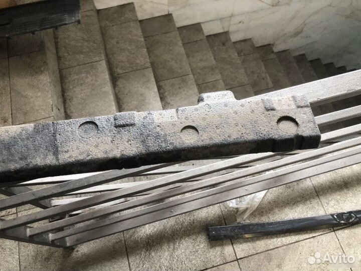 Абсорбер Toyota Land Cruiser 200