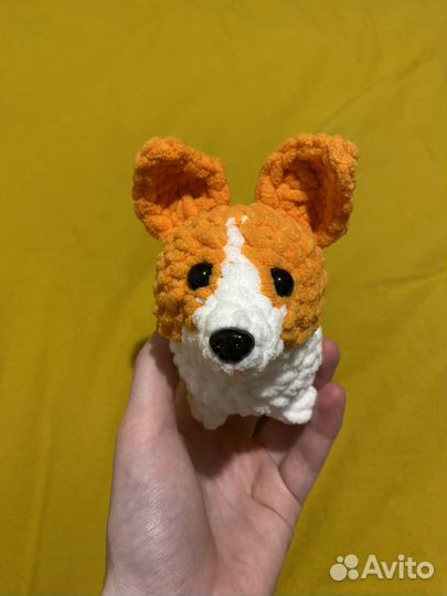 Вязанный корги