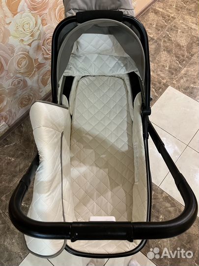 Коляска для погодок