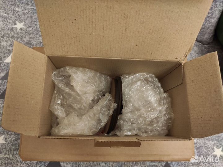 Бокалы на подставке