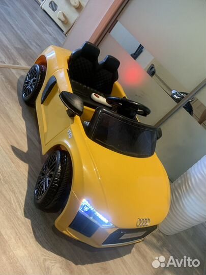 Электромобиль