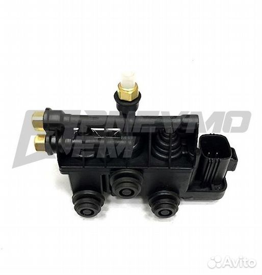 Блок клапанов пневмоподвески Land Rover Discovery