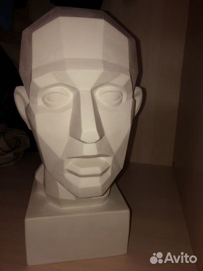 Гипсовая голова