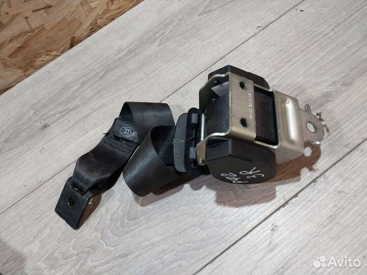 Ремень безопасности задний Renault Fluence