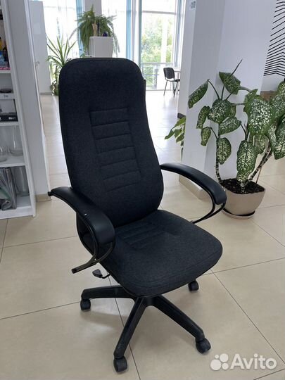 Компьютерное кресло Metta