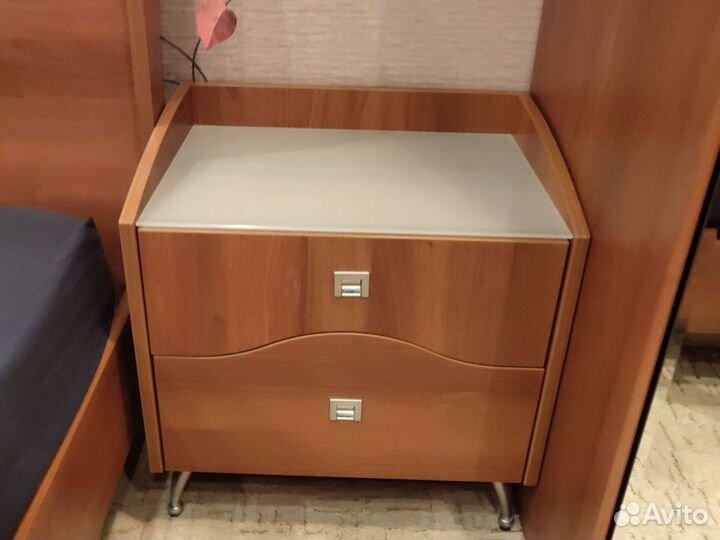 Спальный гарнитур