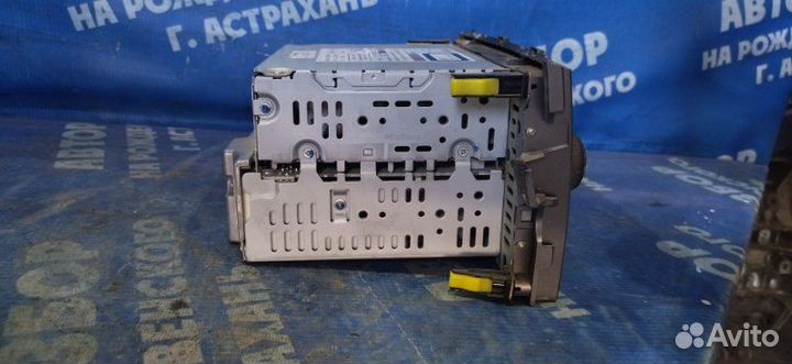 Штатная магнитола Toyota Verso минивен 2ZR-FE 2009