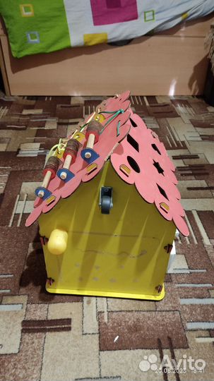 Бизиборд домик развивающий