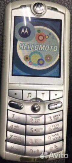 Телефон Motorola rokr E1