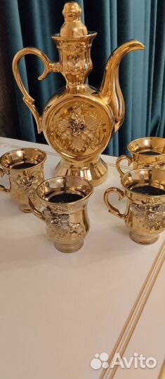 Сервиз Чайный красный бархат золотая роза