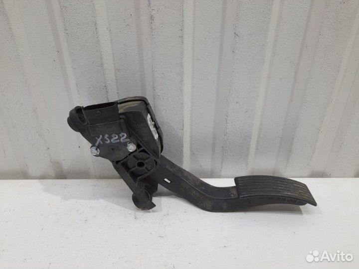 Педаль газа Hyundai Solaris RB 1.6 G4FC 2016