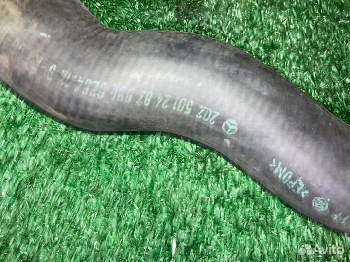 Патрубок радиатора верхний Mercedes-Benz C-Class