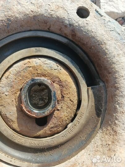 Подрамник задний Ford Focus