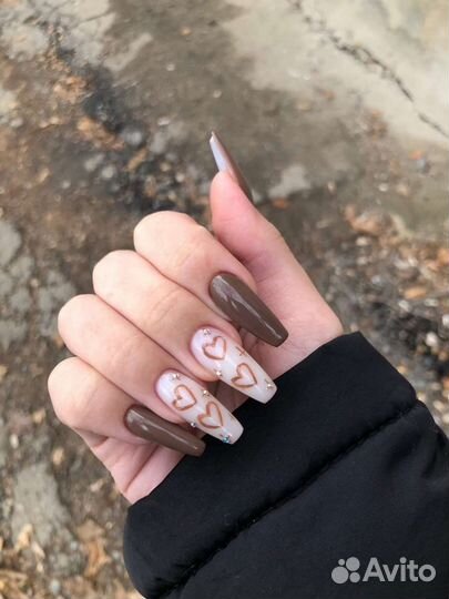 Маникюр с покрытием гель-лаком