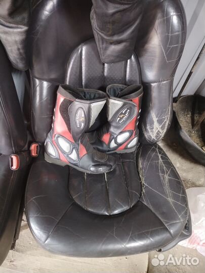 Продам мотокомбинезон buse и ботинки (Германия)