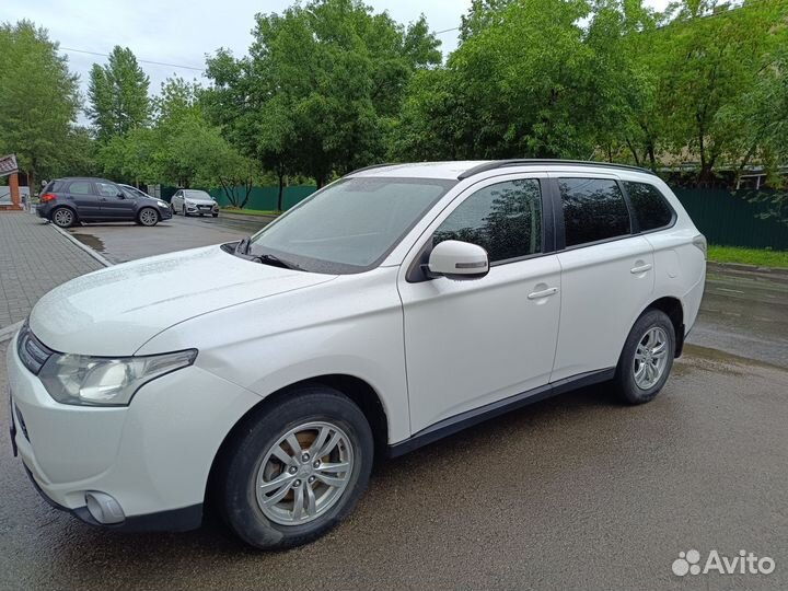 Mitsubishi Outlander 2.0 CVT, 2012, 270 000 км