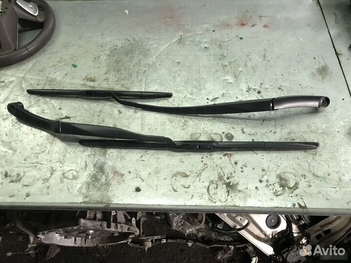 Поводок стеклоочистителя Kia Optima 4 2.0