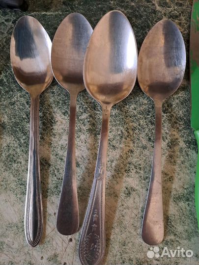 Пакетом Столовые приборы