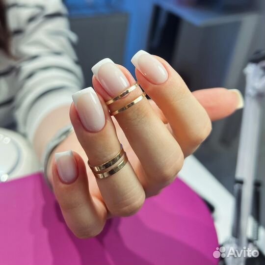 Маникюр и педикюр