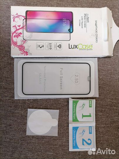 Защитное стекло на iPhone 12 mini