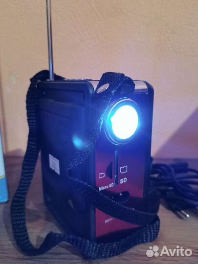 Многофункциональный радио приёмник FM