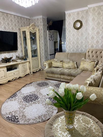 3-к. квартира, 67 м², 1/12 эт.