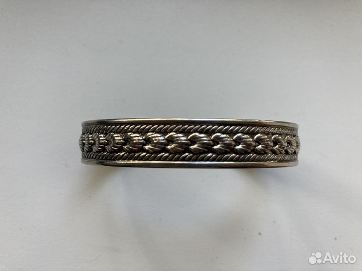 Браслеты, бусы