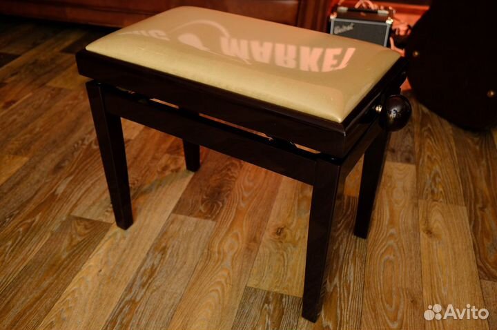 Банкетка для клавишных