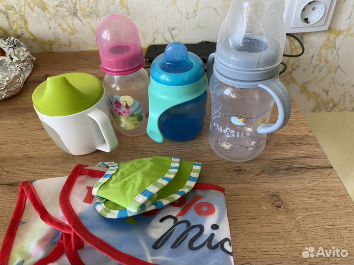 Поильники и бутылочки