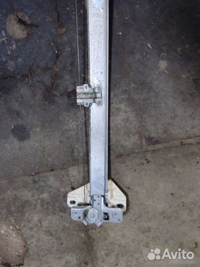 Стеклоподъемник передний левый Honda Cr-V 3