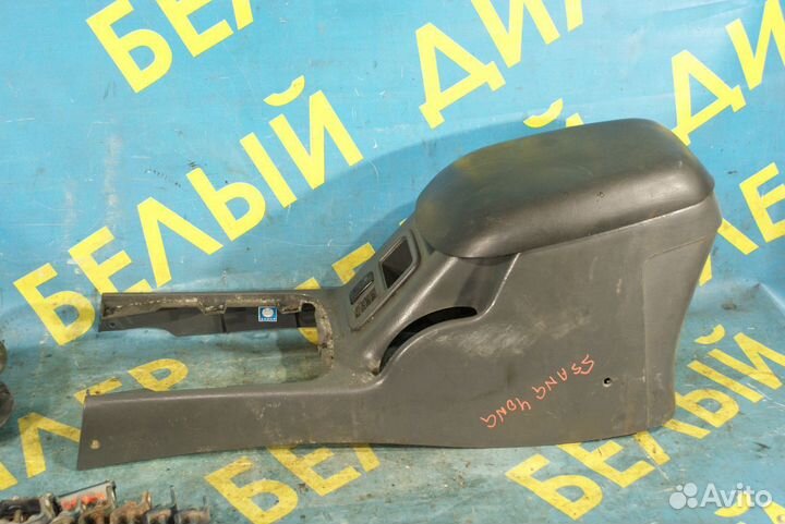 Подлокотник Ssang Yong Musso