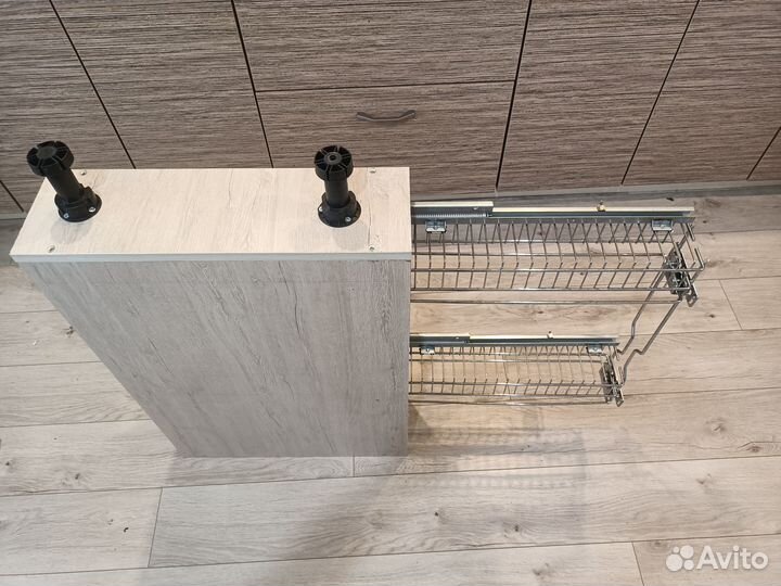 Бутылочница выдвижная с доводчиком