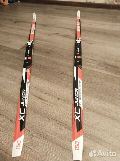 Лыжи беговые детские 150 бу