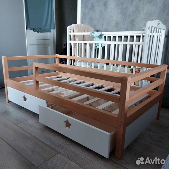 Детская кровать из бука