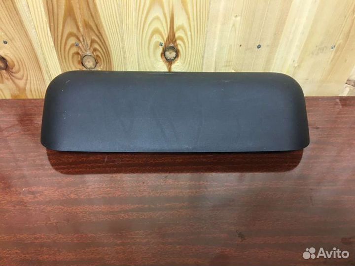 Фонарь центральный зад на Nissan X-Trail I (T30)