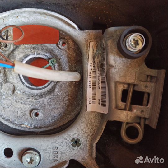 Руль Volkswagen sharan. 2005