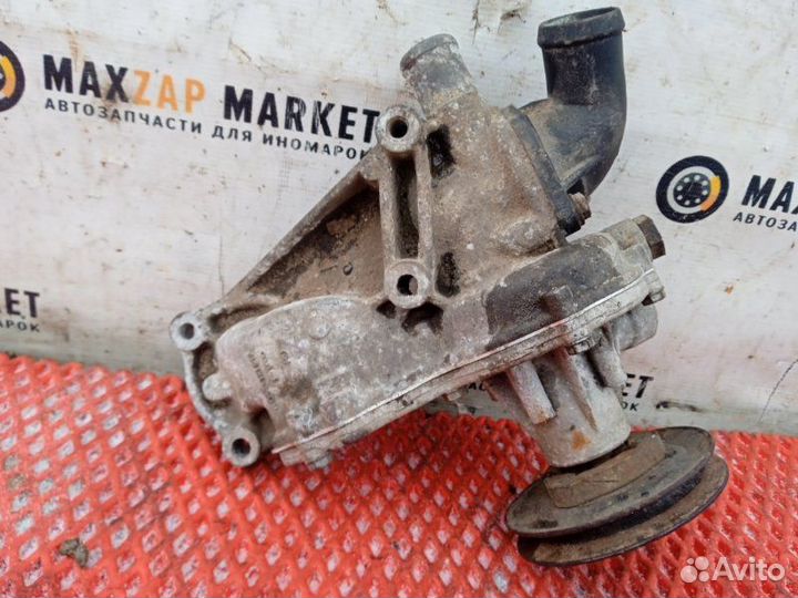 Насос водяной (помпа) Audi A4 B5 1994 (б/у)